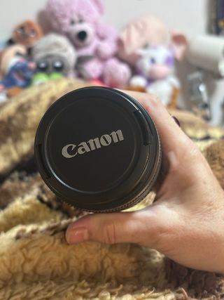 Canon EF 75-300mm f/4-5.6 III Zoom Lens