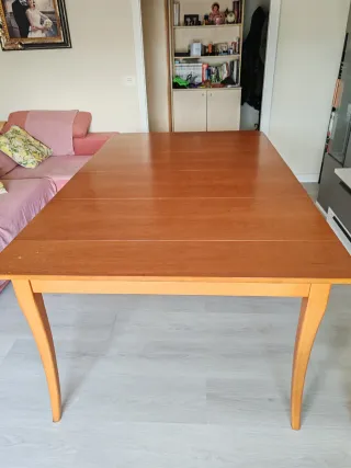 Mesa extensible Irureta de madera maciza de cerezo