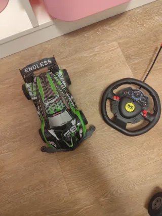 Coches teledirigidos con mandos