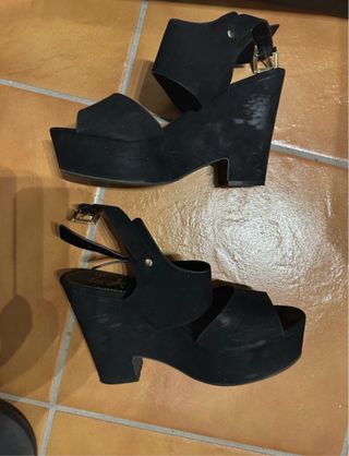 Zapatos de tacón plataforma negros