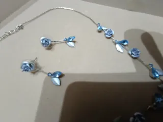 Conjunto Collar y Pendientes Flores Azules