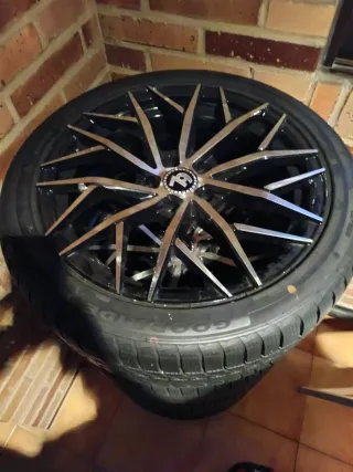 Llantas R18 245/40 con Neumáticos Goodyear