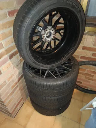 Llantas R18 245/40 con Neumáticos Goodyear