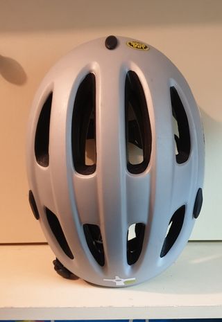 Casco de bicicleta gris