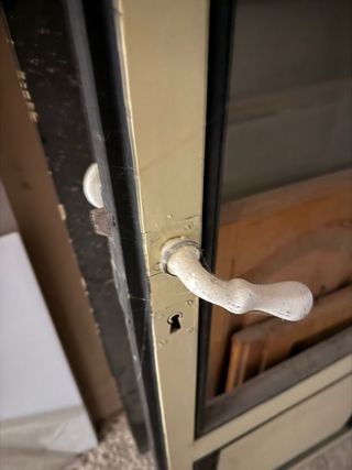 Puertas antiguas de madera y cristal