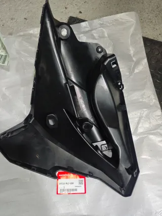 Painel Direito Honda Transalp 750