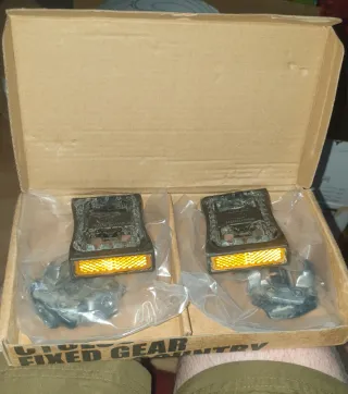 Pedales automáticos Shimano SPD