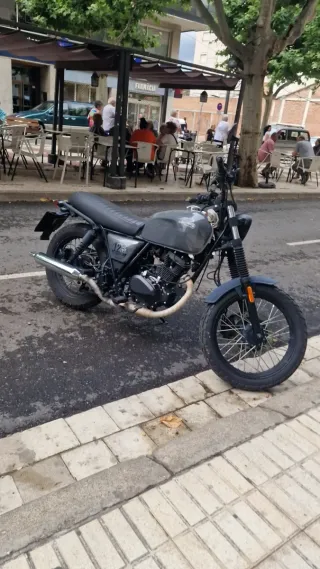 Brixton Cromwell 125