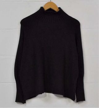 JERSEY CHIMENEA CANALÉ NEGRO