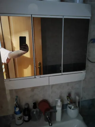 Espejo de baño con armario