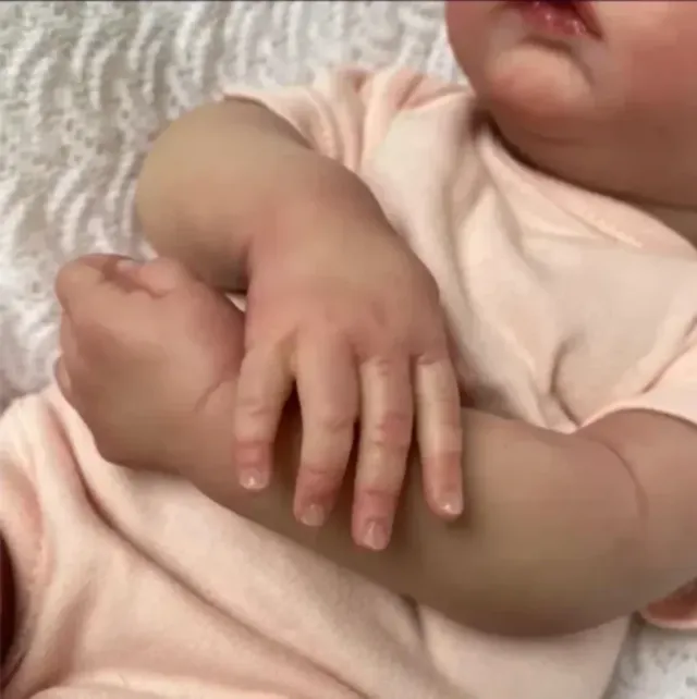 Bebé Reborn Niña