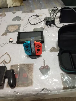 Nintendo swich con asesorios nesesarios