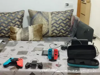 Nintendo swich con asesorios nesesarios