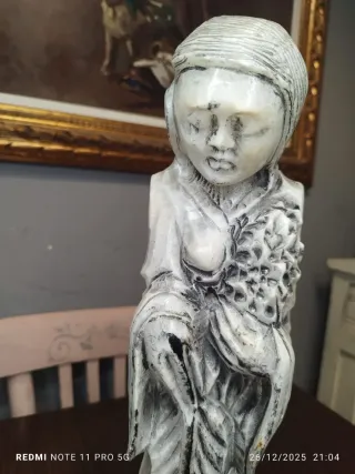 GEISHA FIGURA JAPONESA VINTAGE MARMOL