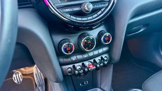 MINI Cooper 136cv JCW interior