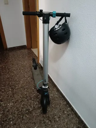 Patinete eléctrico Cecotec Bongo serie A con casco