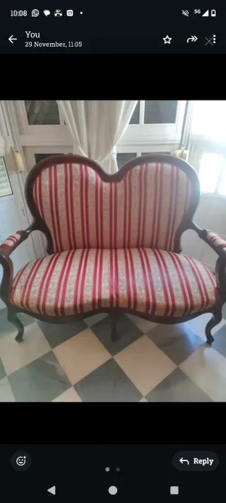 Sofá de caoba vintage con tapicería de rayas