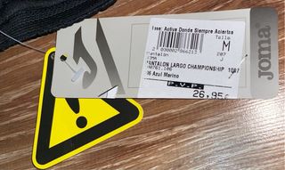 Pantalón de chándal Joma negro y rojo