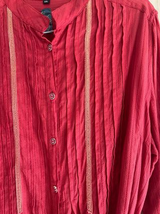 Camisa TXXL con cinturón