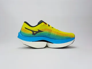 Mizuno Wave Rebellion Pro. Talla 40,5