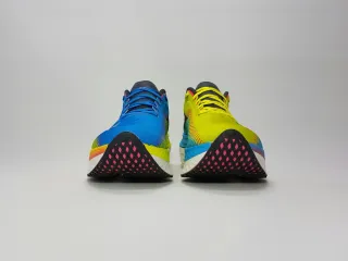 Mizuno Wave Rebellion Pro. Talla 40,5