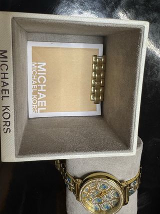 Reloj Michael Kors Dorado Multicolor.