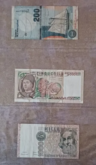 Lote 36 Billetes Mundo Antiguos y Modernos