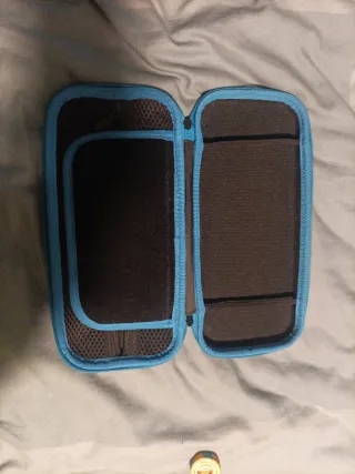 Funda Nintendo Switch Negra y Azul