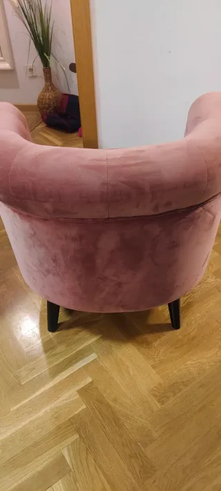 Sillón sofá rosa palo de A loja do gato Preto