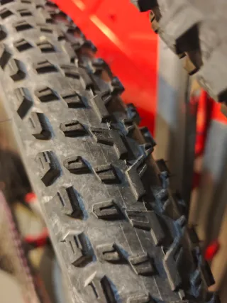 Ruote in carbonio di Kasper, 1296 gr.