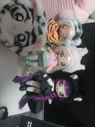 3 Muñecas Na Na Na Surprise 2 Gatos y 1 tigre blan