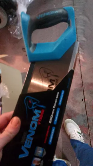 Sierra de mano Venom VT6850 250mm