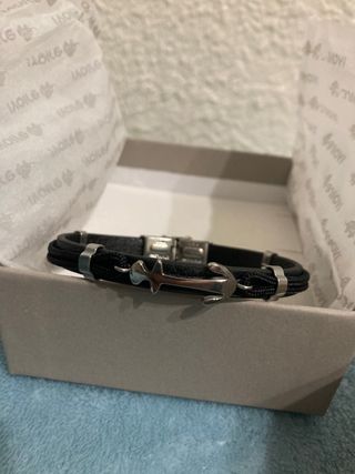 Pulsera de cuero y plata