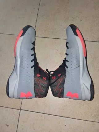 Under Armour Rocket 2 Gris/Rojo