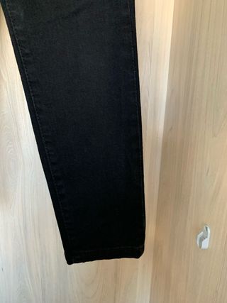 Pantalón vaquero Lois negro