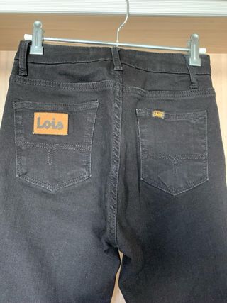 Pantalón vaquero Lois negro