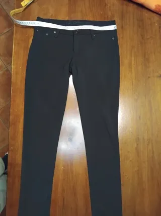 Pantaloni Guess neri taglia 42 da donna