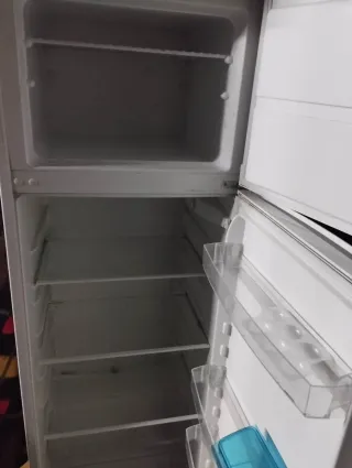 Nevera y congelador Zanussi