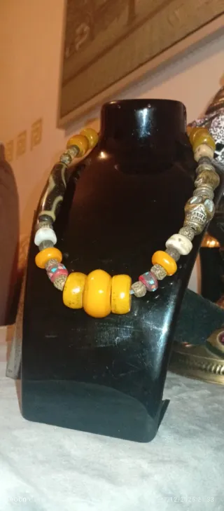 Collar antiguo África multicolor