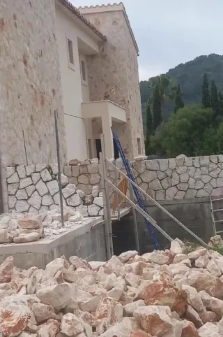 Abedel   busco trabajo paleta mi número 692472453