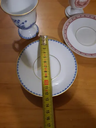 Tazas y platos porcelana neoclassica manufactura