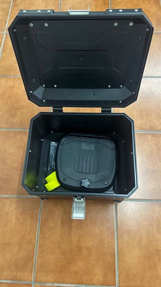 Baúl Top Case Negro Triumph tiger