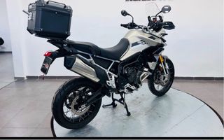 Baúl Top Case Negro Triumph tiger