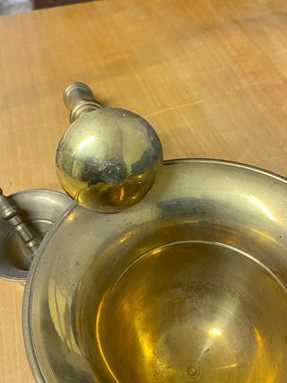 Almirez antiguo de bronce con mazo