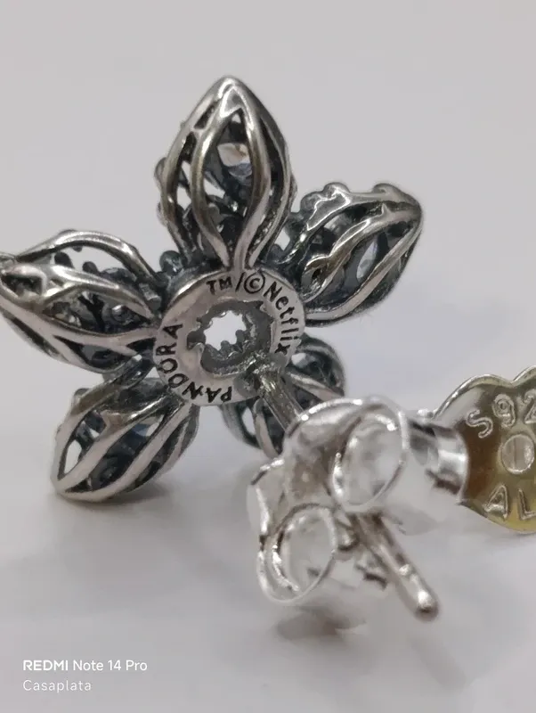 Pendientes Pandora Stranger Things Demogorgon 621