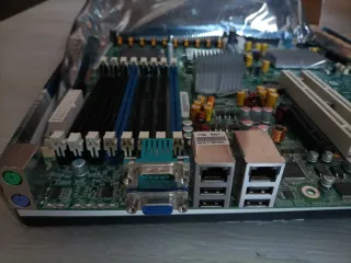 Placa Base Intel Server Board S5000XVN