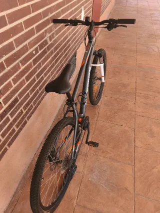 Bicicleta de Montaña Rockrider Gris