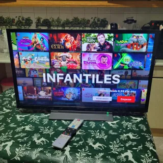 Televisor toshiba 32 smart wifi Negro con su caja