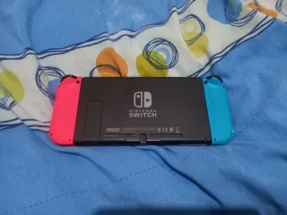 Nintendo Switch Azul y Roja