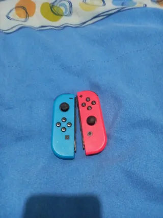 Nintendo Switch Azul y Roja